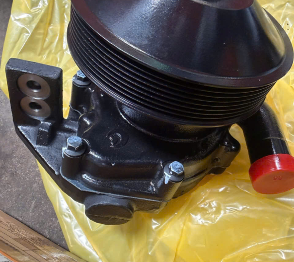 Bơm nước xe xúc lật LiuGong mã SP181543