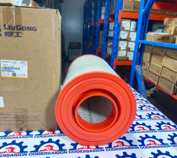 Lọc gió động cơ Yuchai LiuGong SP245863C3