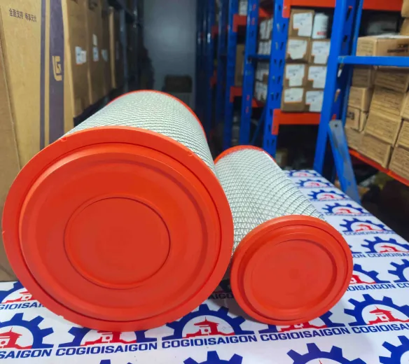 Lọc gió động cơ Yuchai LiuGong SP245863C3